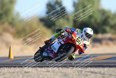 media/Dec-07-2024-CVMA (Sat) [[21c5f1ef85]]/Race 11-Amateur Supersport Open/